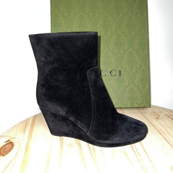 PRADA NEW platform leather boots! - Picture 3 of 13